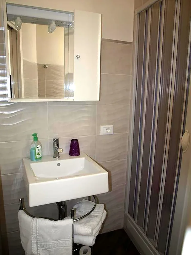 Room, Triple, 1 Queen and 1 Single Bed, Dafne Marsala Centro 4/4