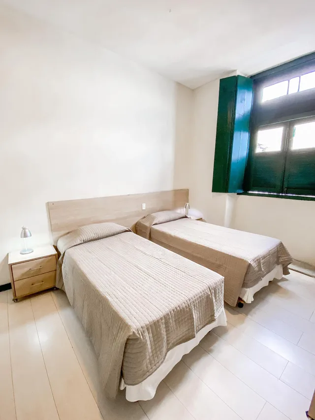 Standard, Twin Beds, Street View، Pousada Colonial Chile 1/5