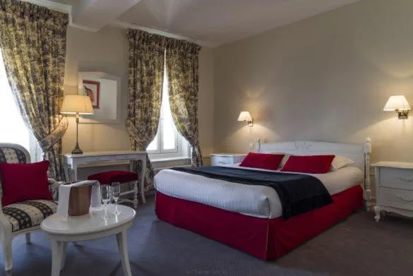 Junior Suite, Hotel De L Univers 1/3