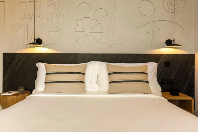 Pool, Bungalow, King Bed, Resort View, Sofa, Terrace، Domes Novos Santorini 4/6