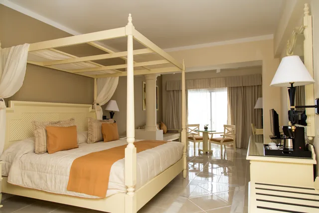 غرفة ديلوكس، Bahia Principe Escape Runaway Bay 1/3