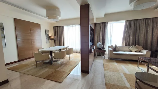 جناح رئاسي بسرير كينج، Radisson Blu Hotel Greater Noida 3/5