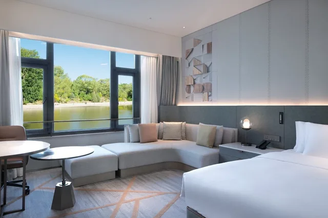 جناح رئاسي بسرير كينج، Crowne Plaza Beijing Badaling 1/4
