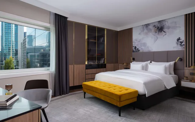 جناح رئاسي مع دخول الصالة، Radisson Collection Hotel Warsaw 1/1