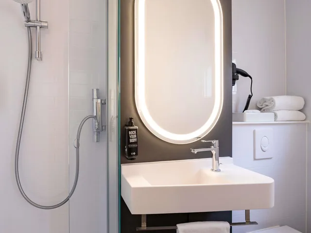 Sweet, Triple، Hotel ibis Brussels City Centre 5/9