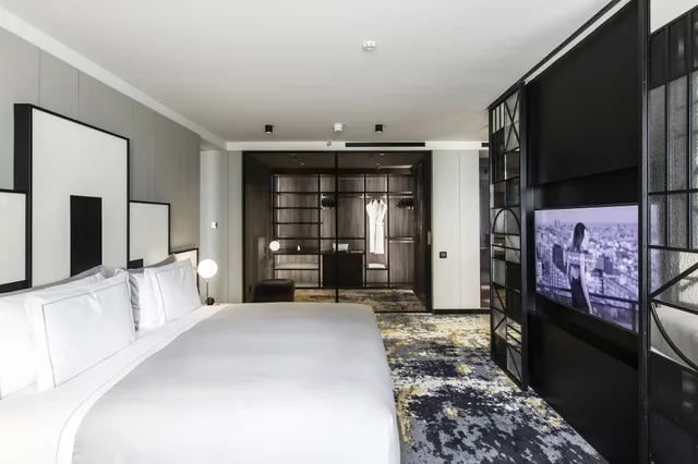 1 Bedroom, Iconic, Suite, King Bed، Grand Hyatt Barcelona 3/4