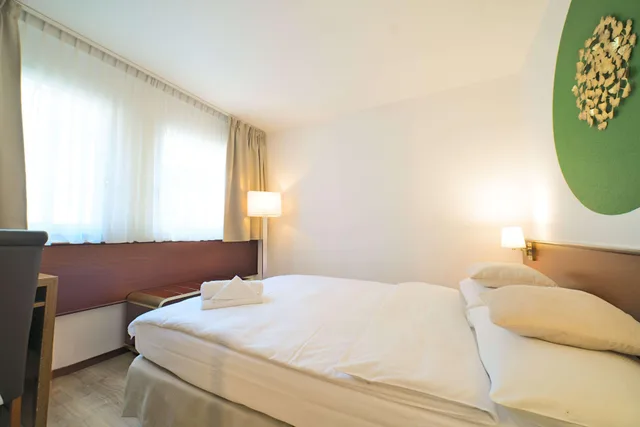 غرفة ديلوكس بسرير كينج، Tulip Inn Beaulieu Lausanne 2/4