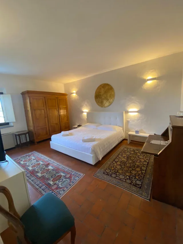 جناح، I Barronci Villa 7/10