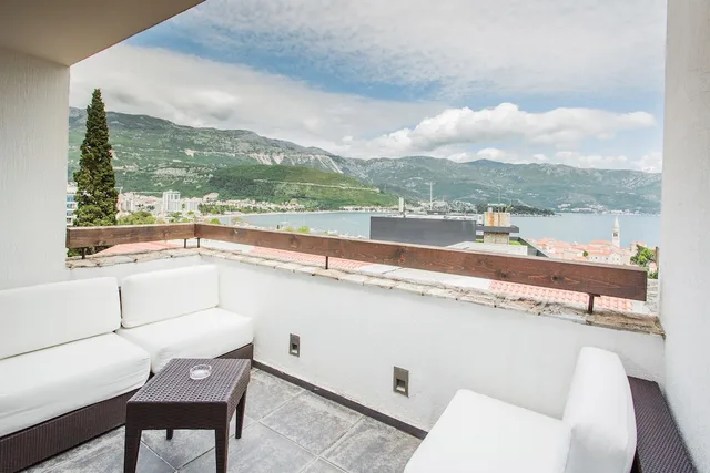 فيلا بسرير مزدوج بإطلالة على البحر بشرفة بغرفة نوم واحدة، Avala Resort and Villas 1/1