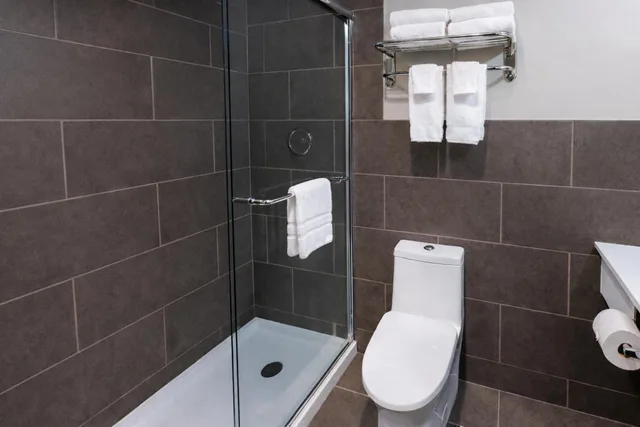 غرفة بسرير كينج، Ruby River Hotel 7/7