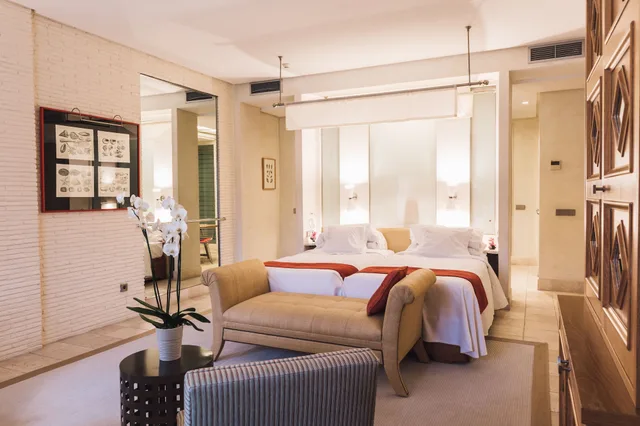 East, Suite, King Bed, Jetted Tub، Rio Real Golf Hotel 4/7