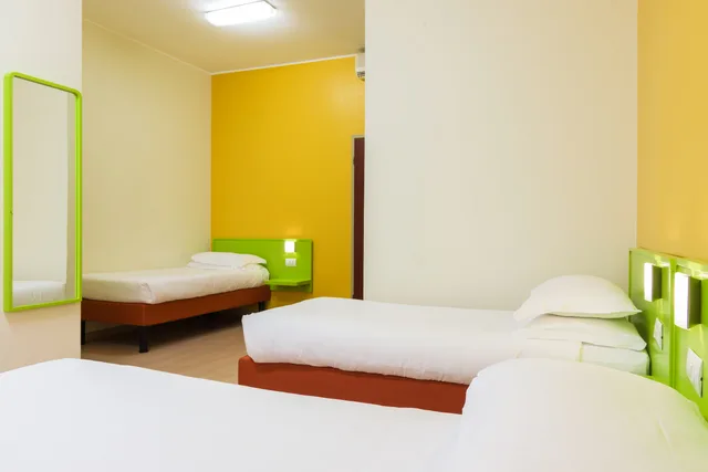 غرفة قياسية ثلاثية، B&B Hotel Milano Ornato 1/3