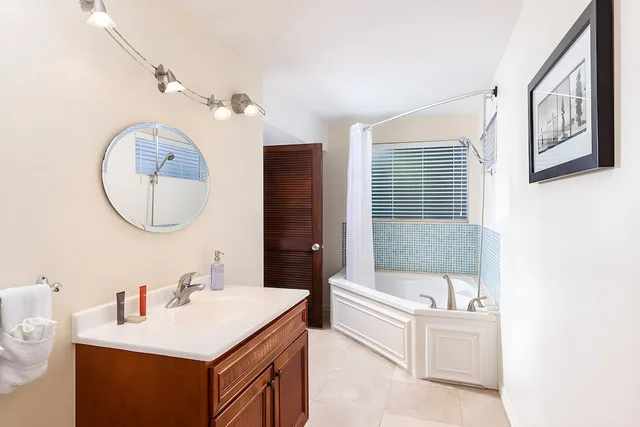 Caribe, Tropical, Garden, Suite, King Bed, Azul Del Mar 1/1