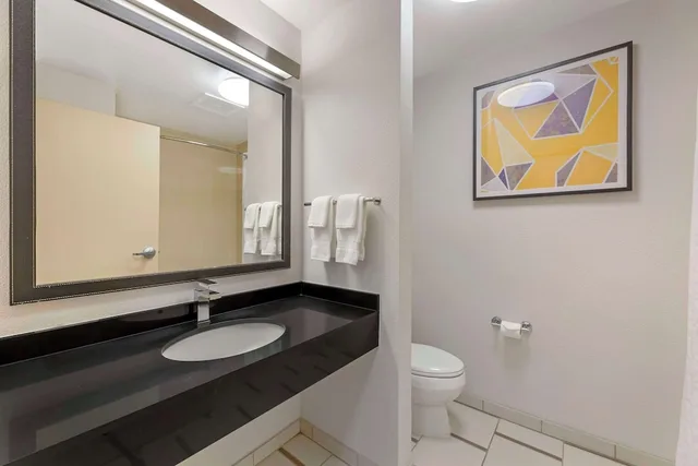غرفة بسريرين كوين، Comfort Inn and Suites Akron South 6/7