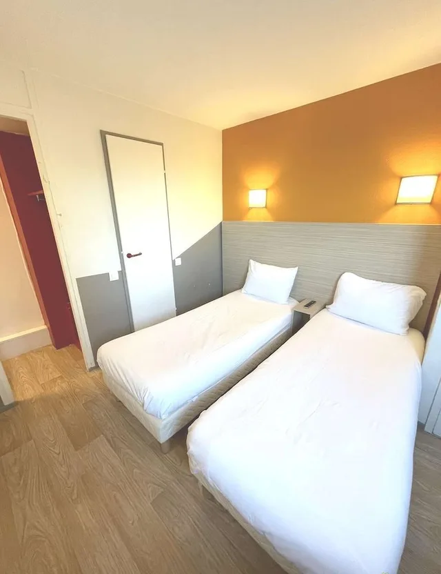 غرفة قياسية بسريرين منفصلين، Hotel Premiere Classe Marseille Ouest Martigues 1/3