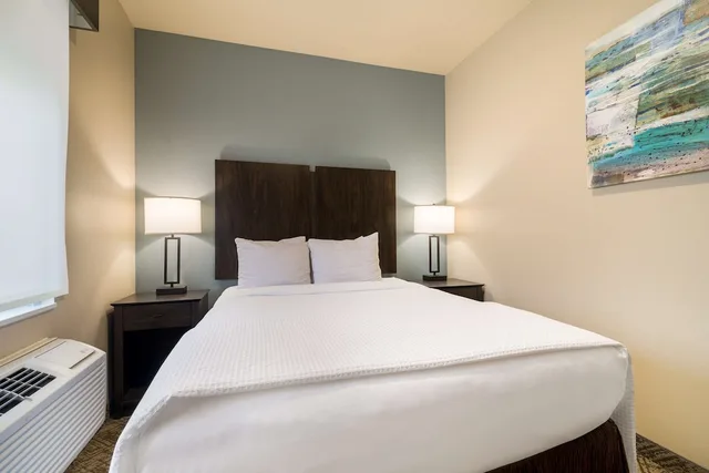 جناح بسريرين كوين، Best Western Golden Spike Inn & Suites 2/5