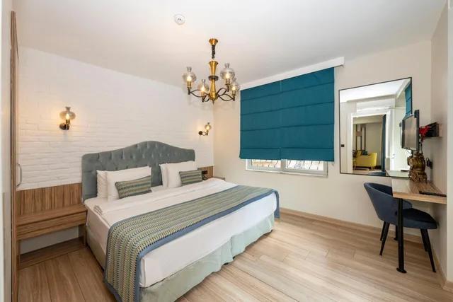 جناح عائلي بمطبخ صغير، Hotel the Marions Suite 1/5