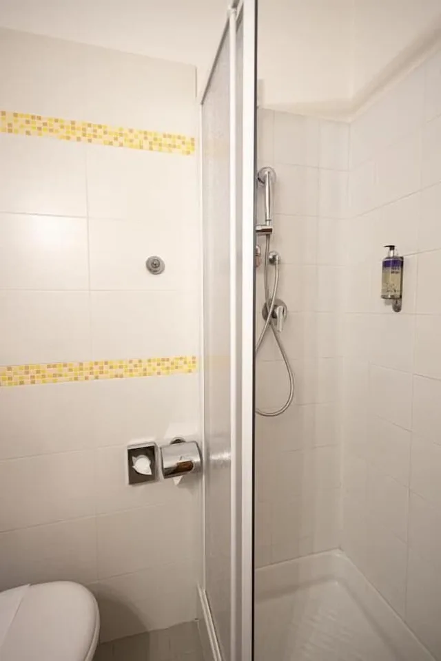 غرفة كلاسيكية بسرير مزدوج أو سريرين منفصلين بإطلالة على الحديقة، Hotel Il Chiostro 9/9