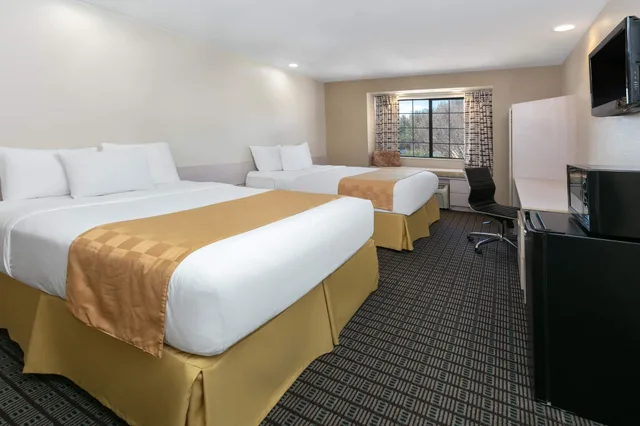 غرفة بسريرين كوين، Travelodge by Wyndham Arlington/Dallas Area 4/7