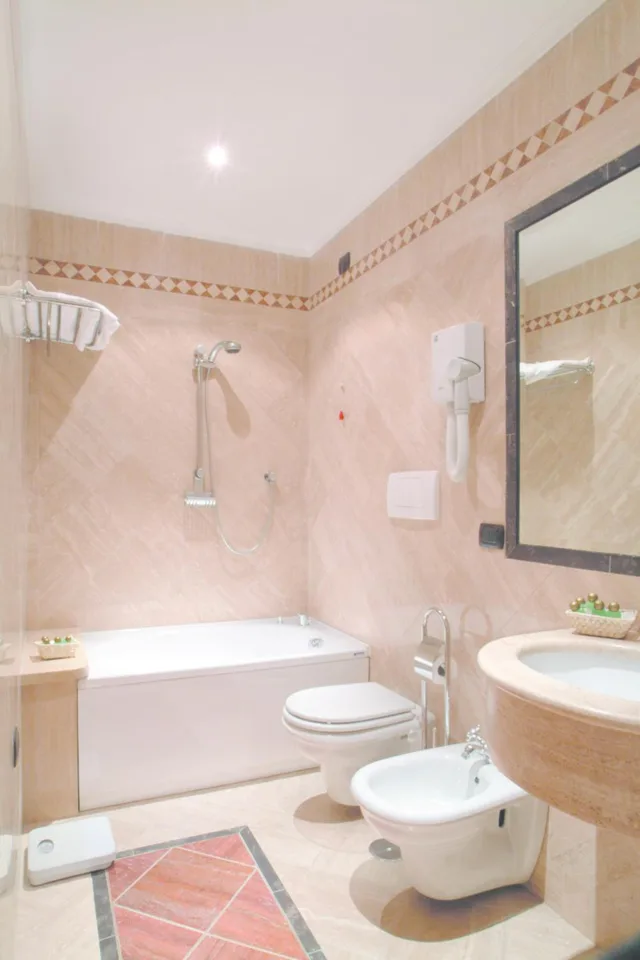 جناح جونيور، COLOSSEO STUDIO SUITES 5/5