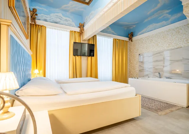 Relax, Suite, King Bed, Jetted Tub، Hotel Urania 9/10