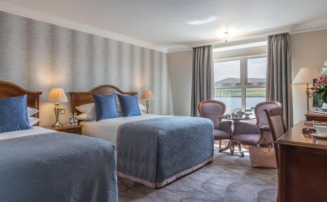 Superior, Double Bed, Dingle Skellig 1/1