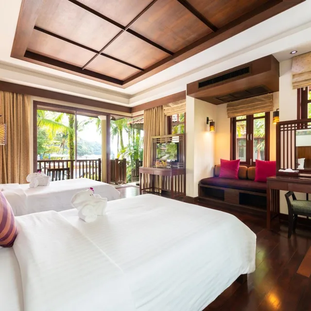 بنغل ديلوكس بإطلالة على البحر، Khaolak Bayfront Resort Hotel Khao Lak 1/4