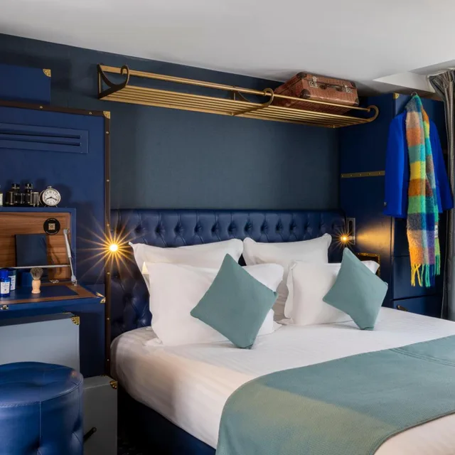غرفة سوبيريور بسرير كينج بشرفة، Whistler Hotel 4/7