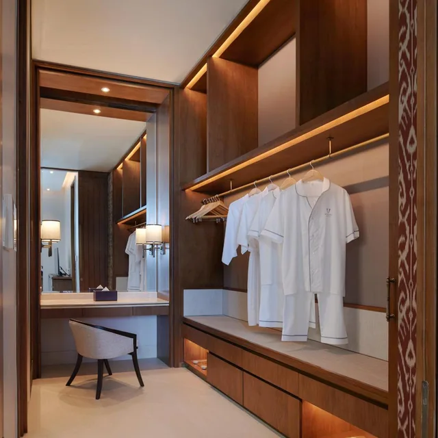 4 Bedrooms, Hilltop, Cliff, Suite, King Bed, Ocean View, Butler, Private Infinity Pool، V Villas Phuket - MGallery 6/9