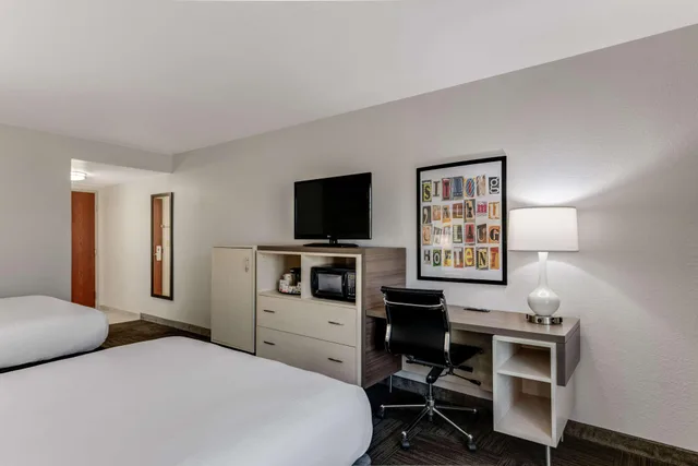 غرفة بسرير مزدوج لذوي الإعاقة، Best Western Auburndale Inn & Suites 3/4