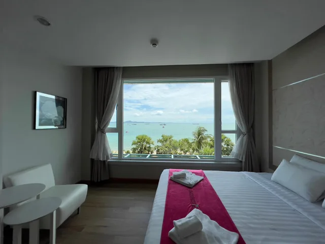 جناح بإطلالة على البحر، The Beach Front Resort Pattaya 1/1