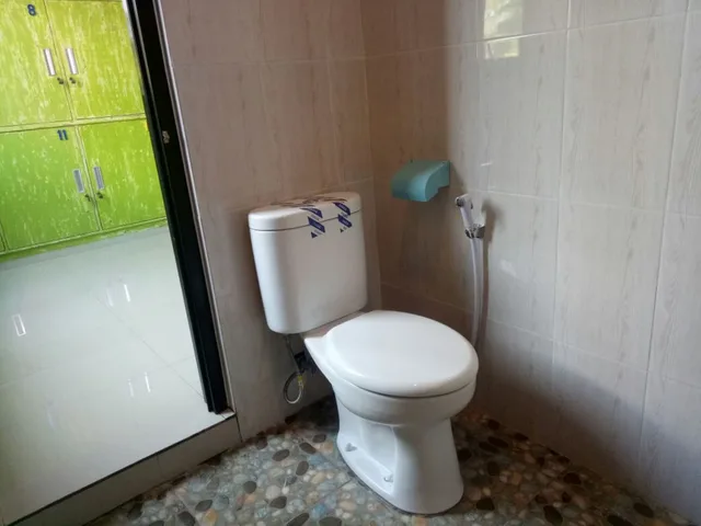 سكن مشترك مختلط، Pering Bungalow 3/4
