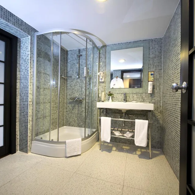 Deluxe, Double Bed, Hot Tub, Limak Lara De Luxe Hotel and Resort 10/10