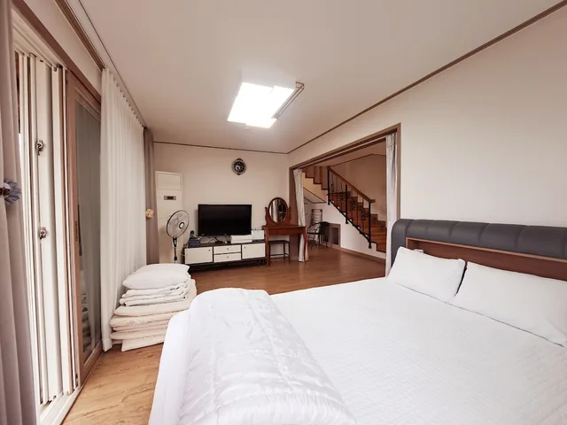 Duplex, Apartment, Double and Twin Beds, Gillime Pension 1/10