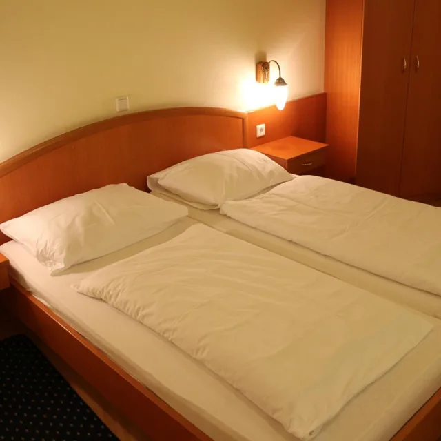 غرفة بسرير كينج، Suite Hotel 900 M Zur Oper 7/10