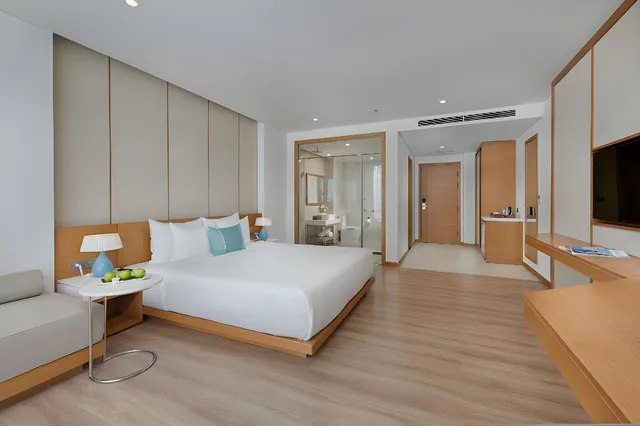 Premier, 2 Double Beds, City View, TMS Hotel Da Nang Beach 2/2