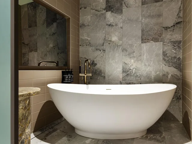 Junior Suite, King Bed, The Porter House Hotel Sydney - MGallery 7/8