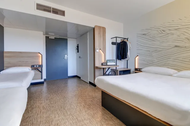 غرفة قياسية رباعية، B&B Hotel Marseille Prado Velodrome 1/3