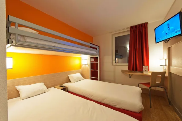 Standard, 3 Beds, Hotel Premiere Classe Sens Nord Saint Clement 1/5