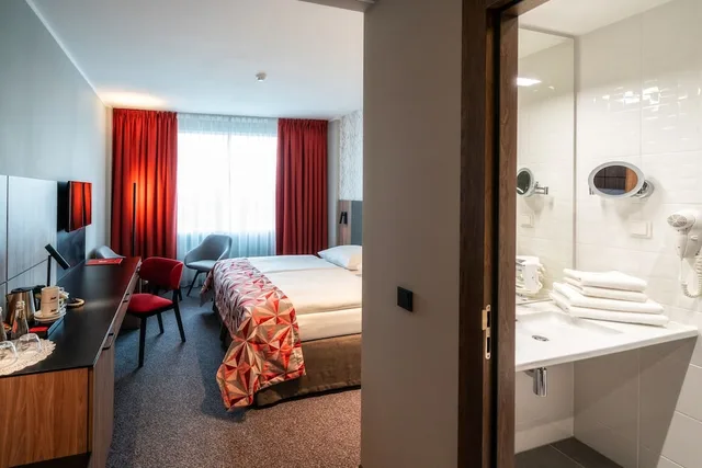 Plus, Double Bed, River View، Hotel Park Plaza 4/7
