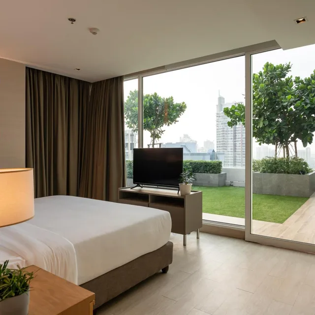 غرفة بسرير كينج بإطلالة على الحديقة، Jasmine 59 Hotel 3/7