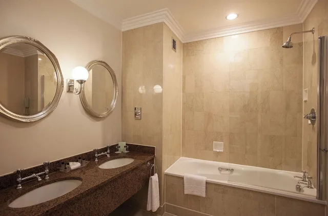 غرفة تنفيذية بسرير مزدوج أو سريرين منفصلين، Down Hall Hotel Spa & Estate 3/4