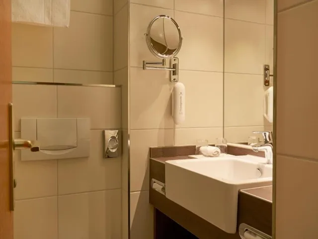 غرفة قياسية مفردة بسرير فردي، H Hotel Nuremberg Ex Ramada Landhotel 3/6