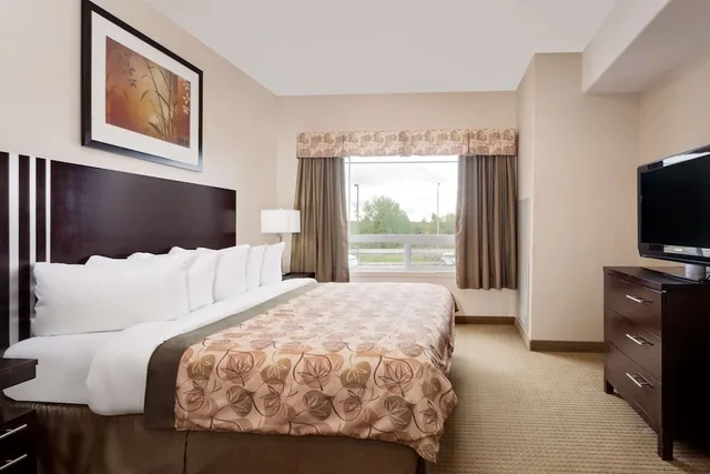 جناح بسرير كينج، Ramada Lac La Biche 9/10