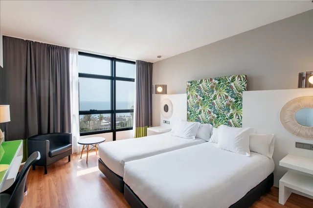 غرفة بإطلالة على البحر مفردة بسرير مزدوج، Hotel Catalonia Malaga 2/4
