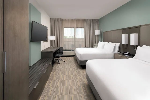 غرفة قياسية بسريرين كوين لذوي الإعاقة، Holiday Inn Express Pensacola Downtown 4/9