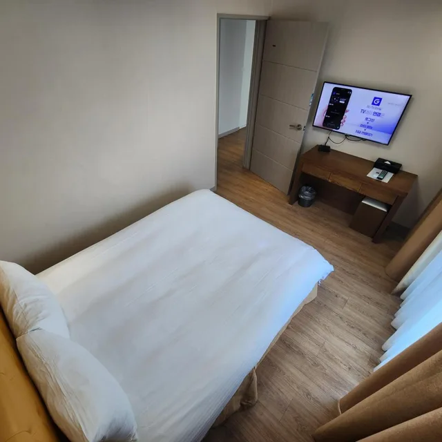 جناح بشرفة، Haema Hotel 7/10