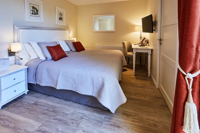 فيلا كومفورت بسرير كينج وسرير فردي بإطلالة على البحر، Les Villas D Arromanches 1/3
