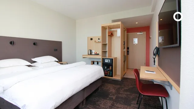 غرفة سوبيريور بسرير مزدوج، CenterHotel Plaza 1/5