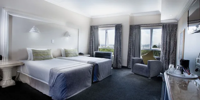 Deluxe, Twin Beds, Apollo Hotel 1/5